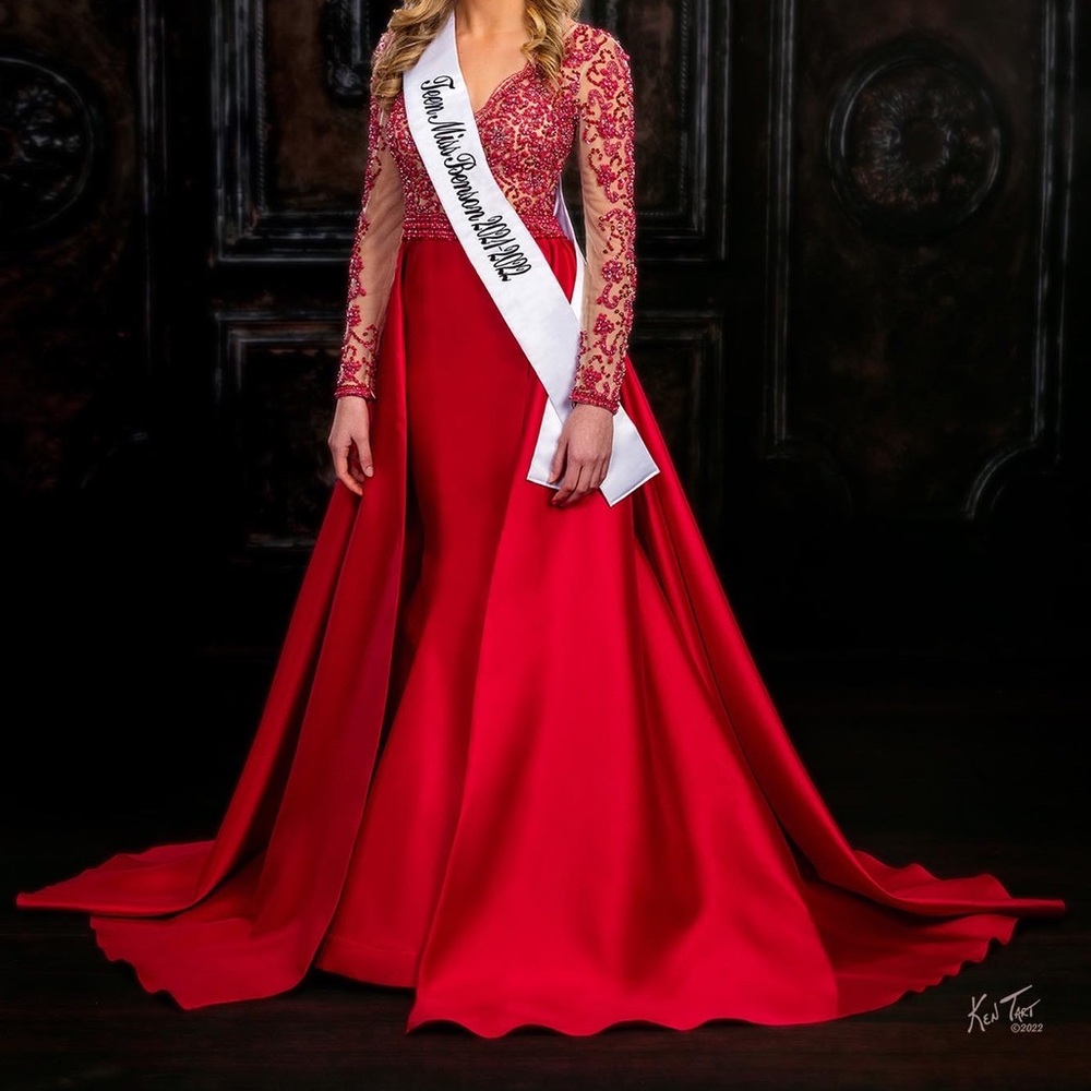 Jovani Couture Evening Gown